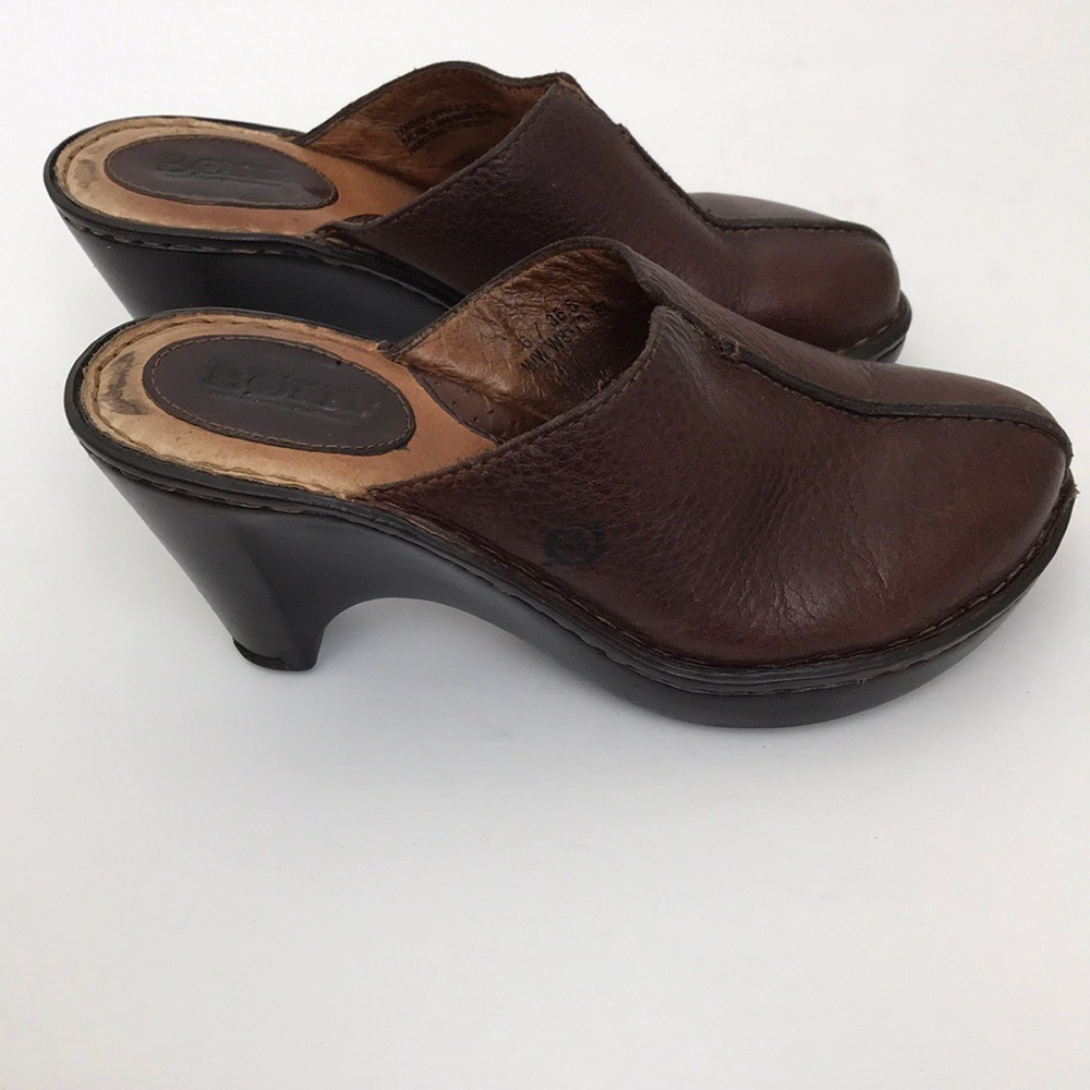 🎉SOLD🎉Boc born shoes size 6 women